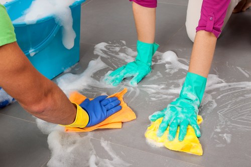 Local window cleaning service for a commercial property in N16