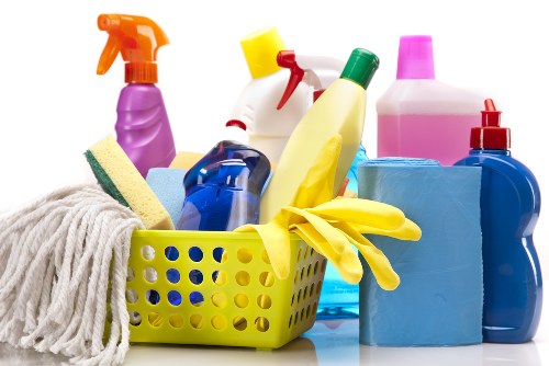 Deep cleaning process for a living room sofa in N16